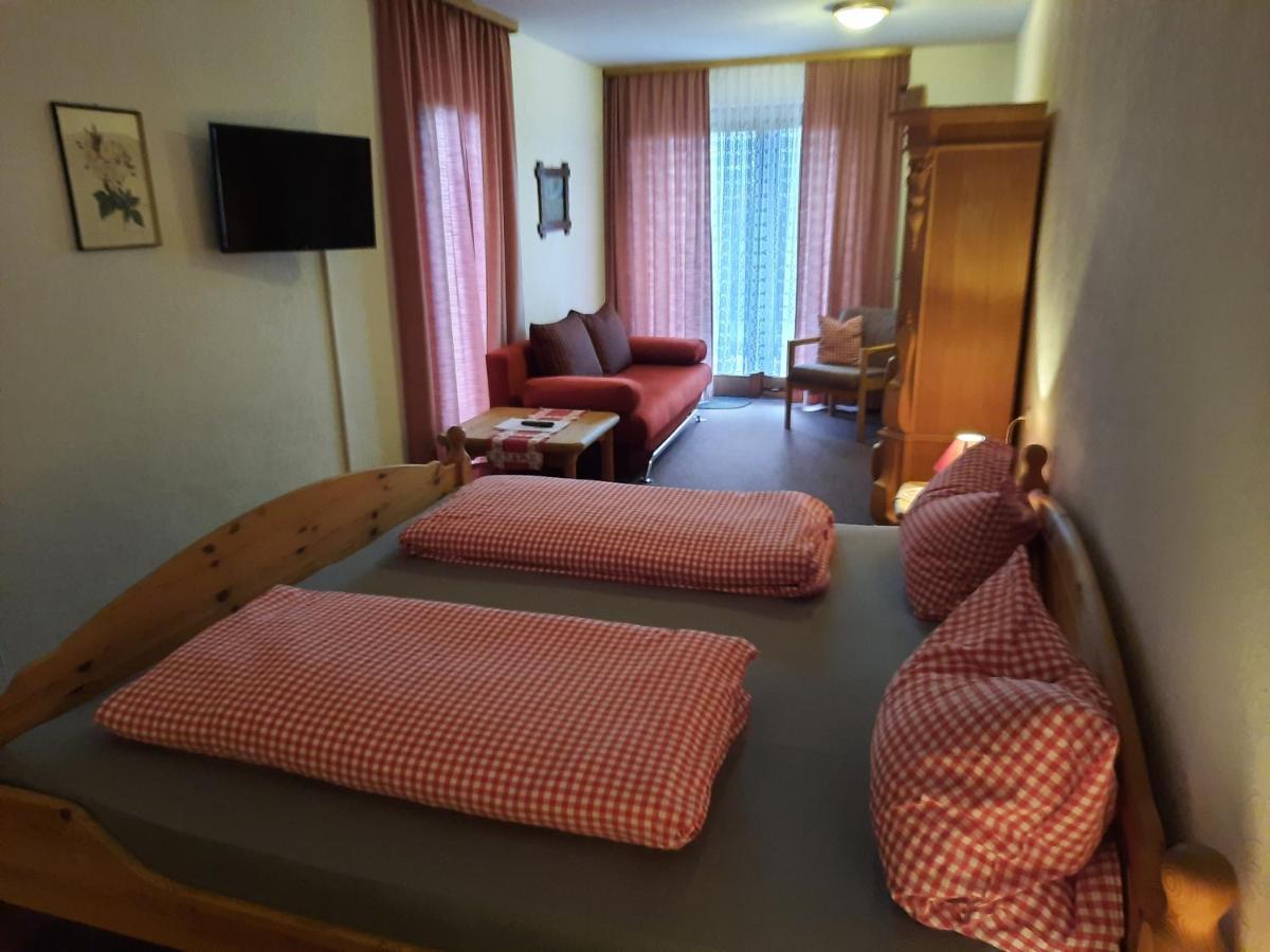 Landgasthof Rotlipp Gaestezimmer Ortenberg  Exteriör bild